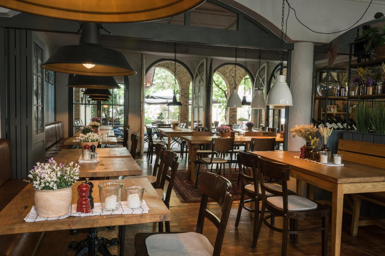 Gasthaus & Hotel Bischoff Родгау Екстериор снимка