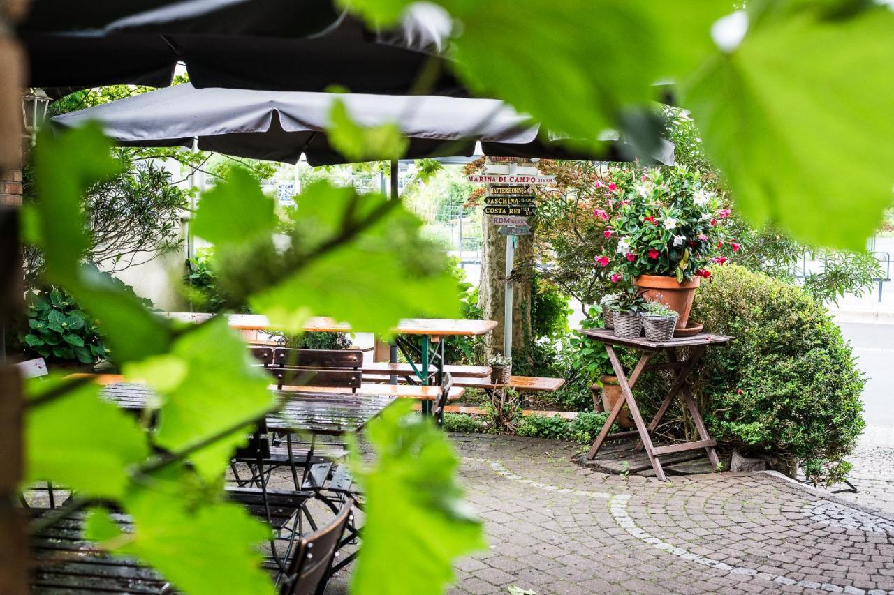 Gasthaus & Hotel Bischoff Родгау Екстериор снимка
